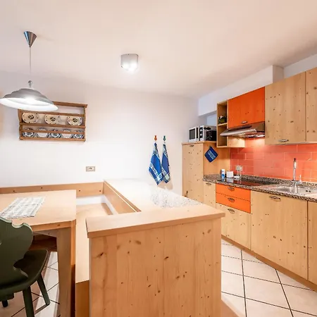 Cesa Maria Mountain Hospitality Lejlighed Canazei